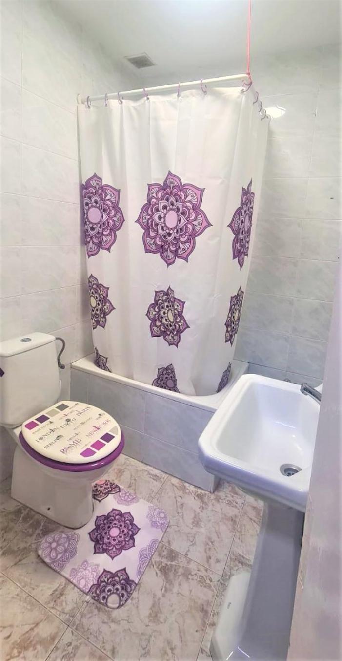 Habitacion En Centro De Ciudad Con Bano Compartido パンプローナ エクステリア 写真